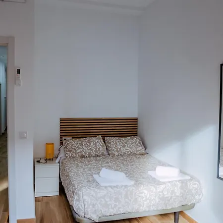 호스텔 Triana Riverside