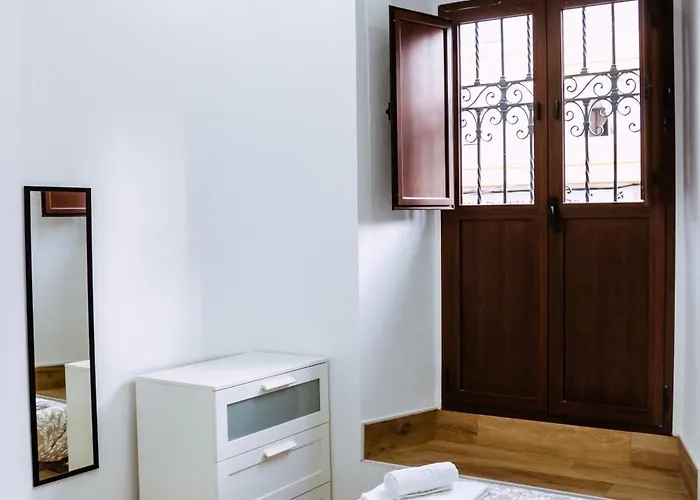 Hostel Triana Riverside