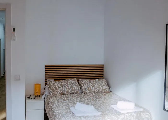 Hostel Triana Riverside