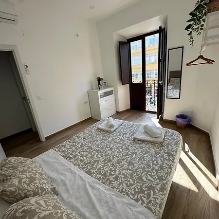 Hostel Triana Riverside Sewilla