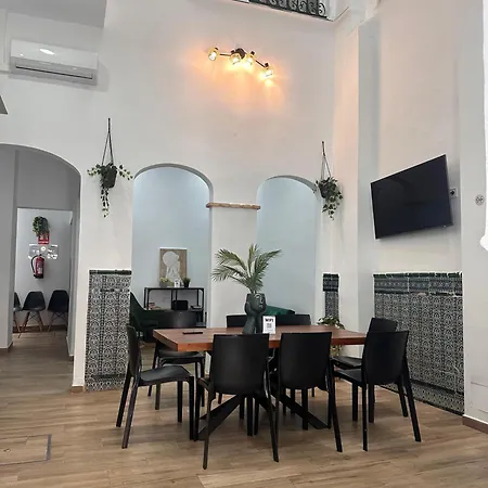 Hostel Triana Riverside Sewilla