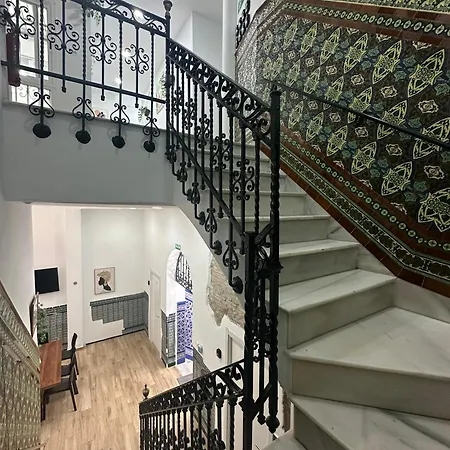 Triana Riverside Hostel