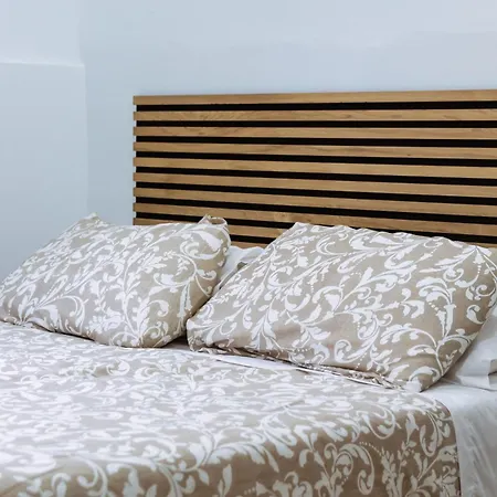 Triana Riverside Hostel Sewilla