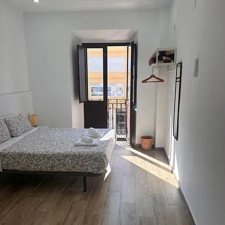 Hostel Triana Riverside Sewilla