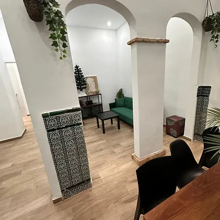 Hostel Triana Riverside *