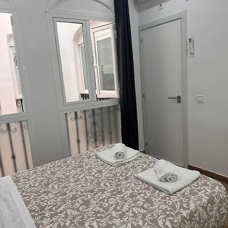 Triana Riverside Hostel Sewilla