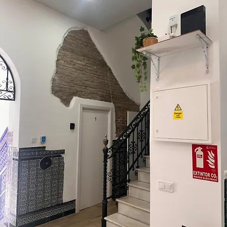 Hostel Triana Riverside Sevilla