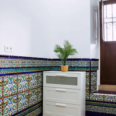 Hostel Triana Riverside *